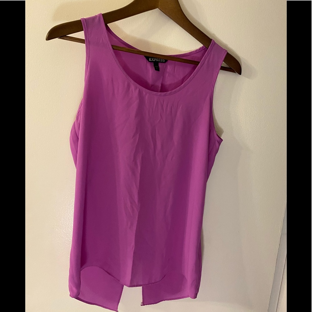 Fushia top with semi open back.